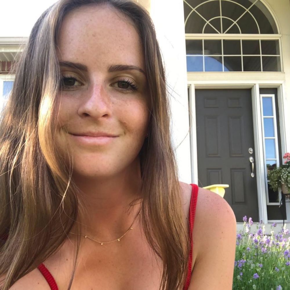 Meet your Posher, Nicole